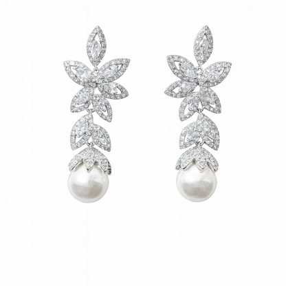 Silver-colored flower earrings with pearls and zirconias