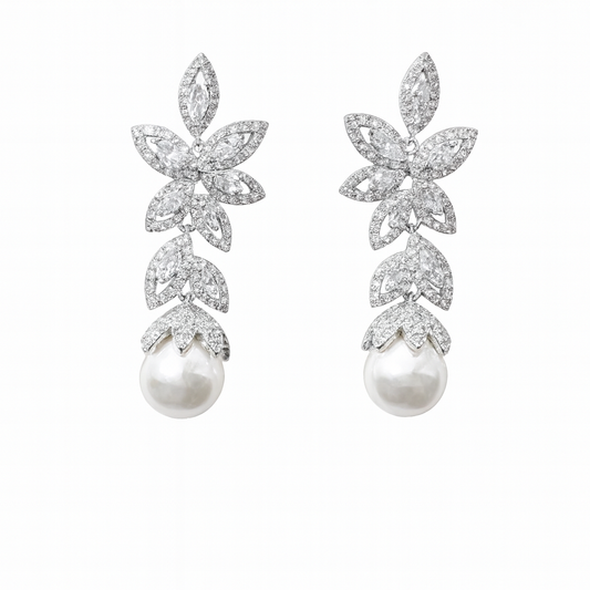 Silver-colored flower earrings with pearls and zirconias